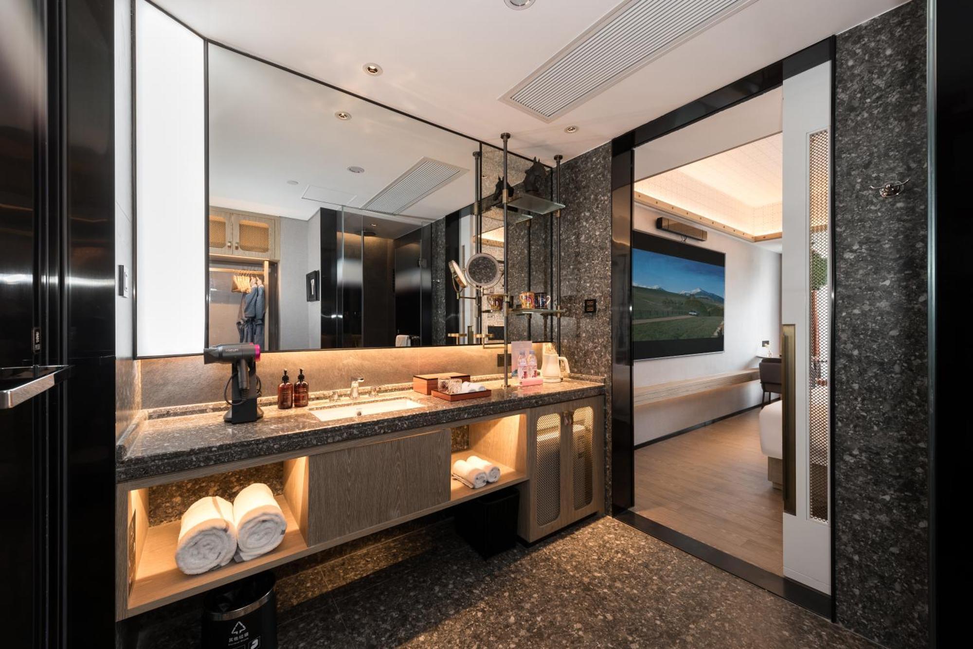 Paco Hotel Canton Tower Pazhou-Free Shuttle Bus For Canton Fair Bagian luar foto